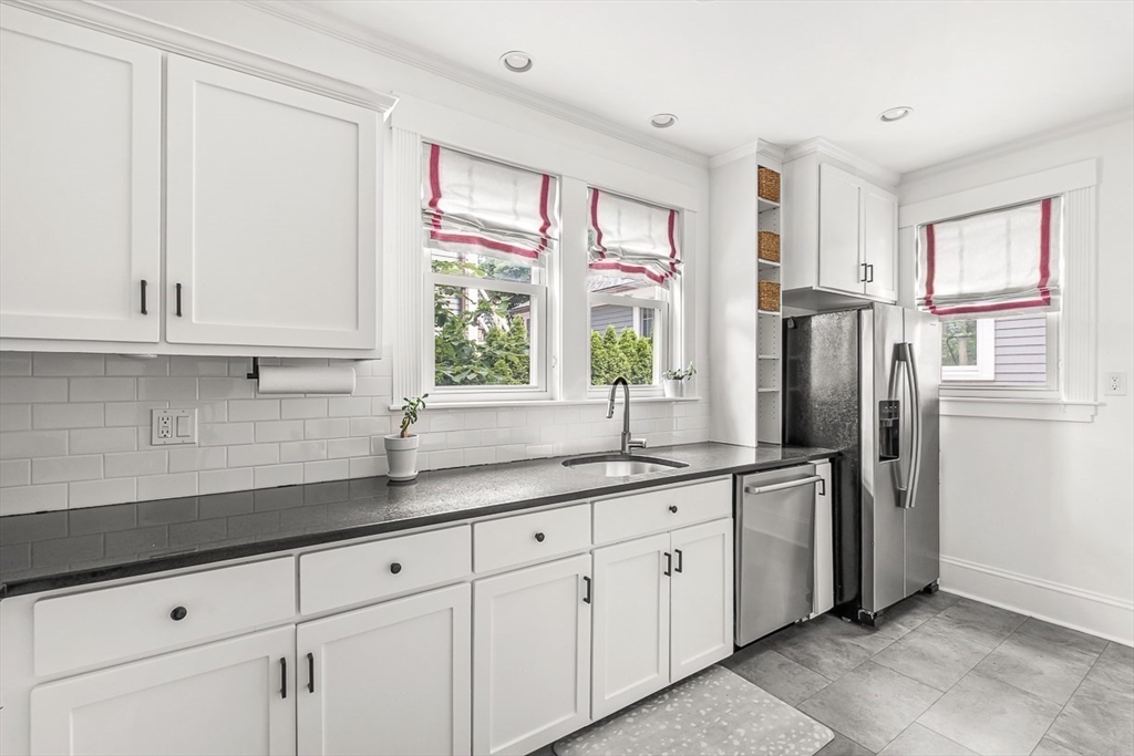 115 Westbourne Ter - Unit 1