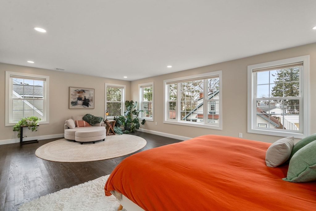 6 Ash St