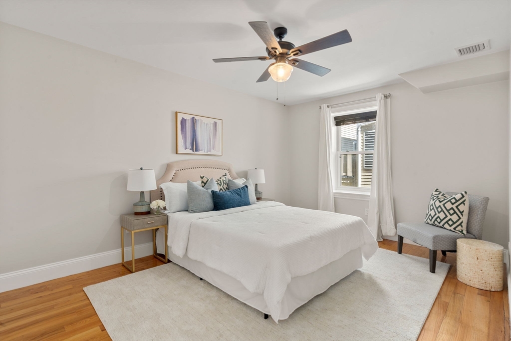 120 W 7th St # 102