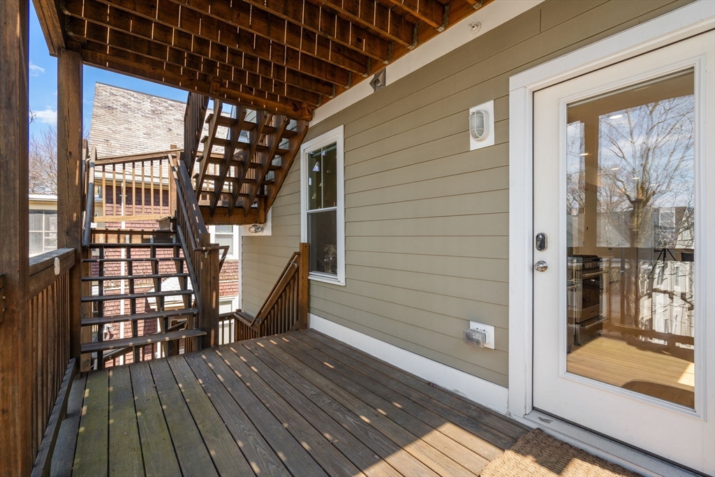 100 Bartlett St # 2