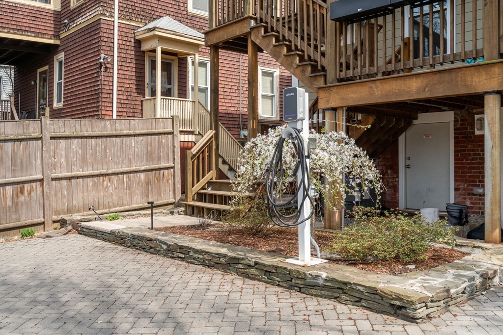 100 Bartlett St # 2