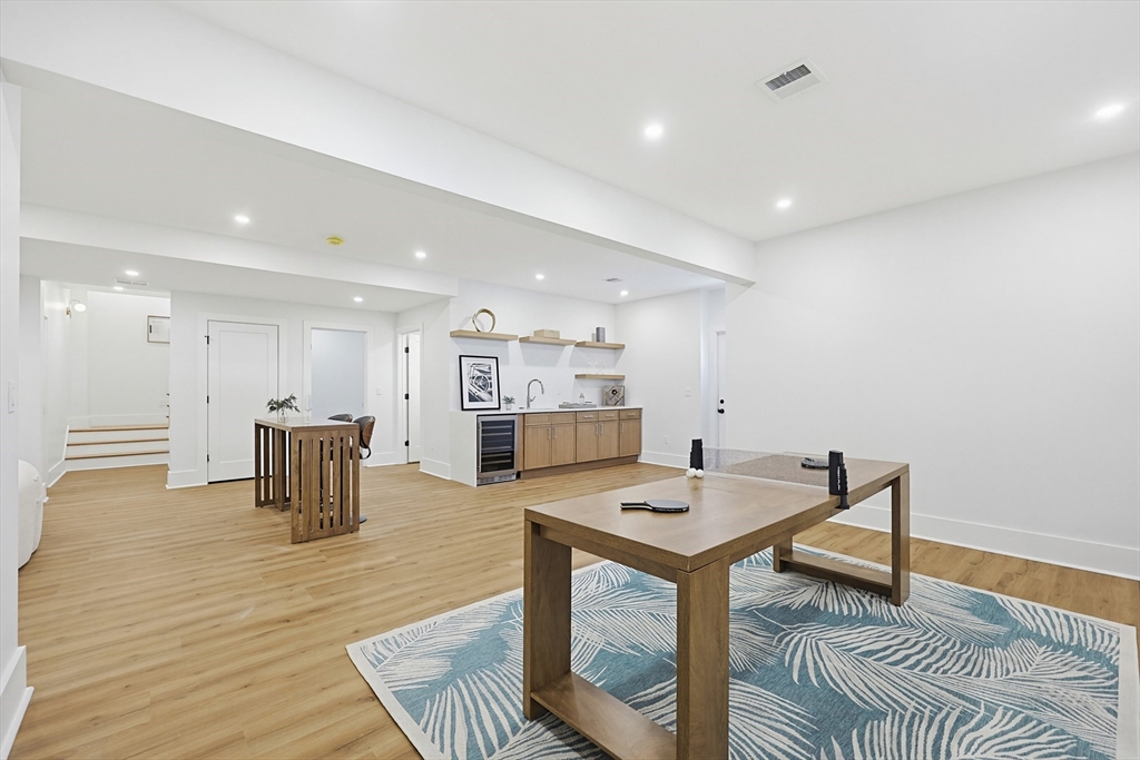 9 Cypress Rd
