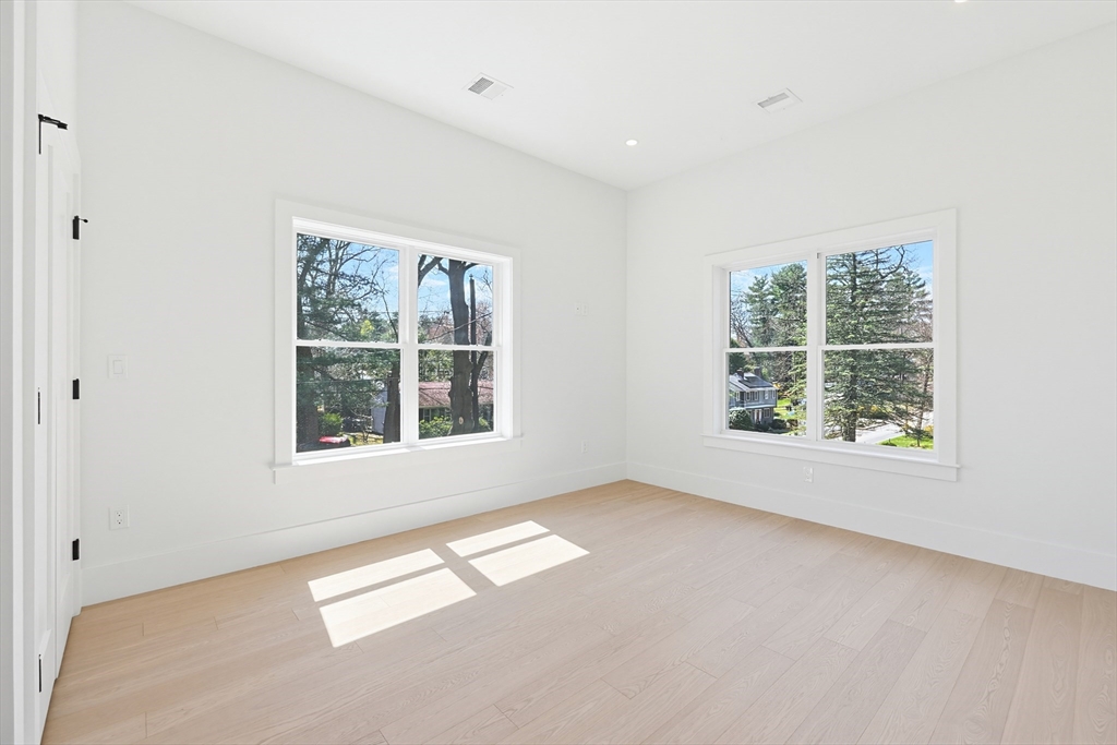 9 Cypress Rd