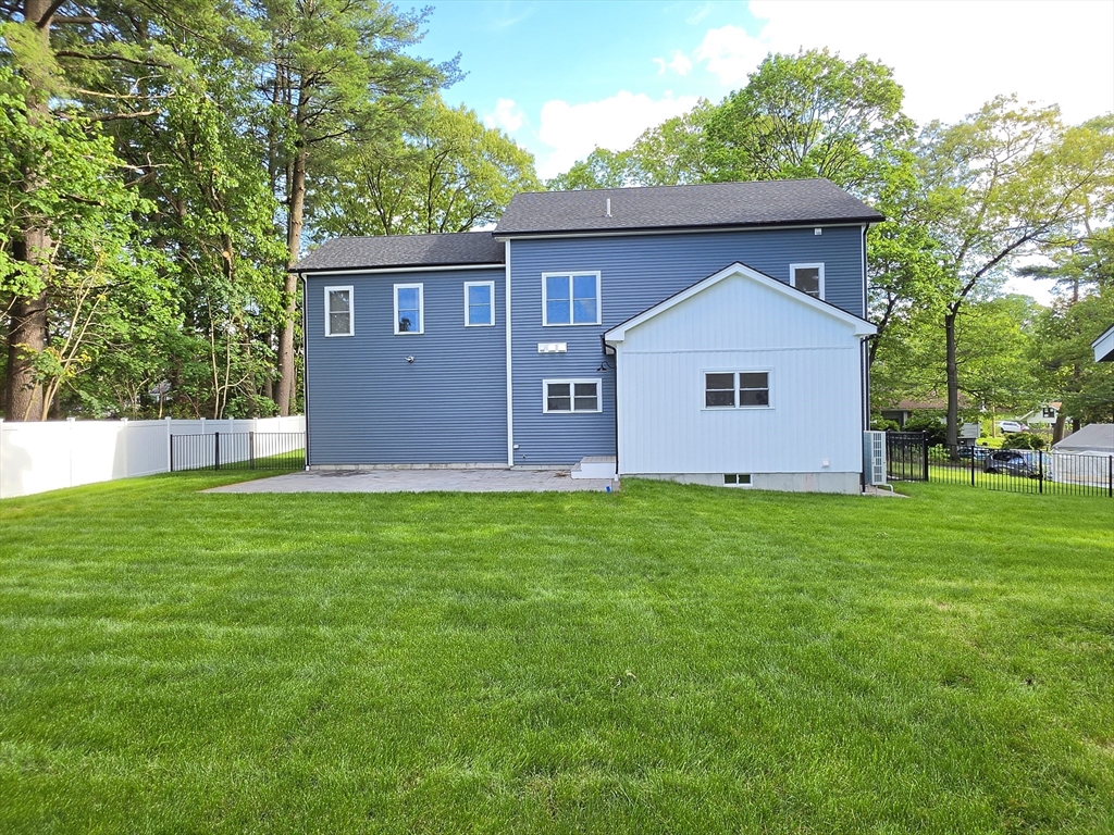 9 Cypress Rd