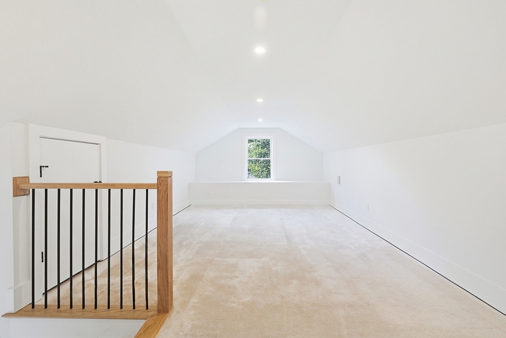 9 Cypress Rd