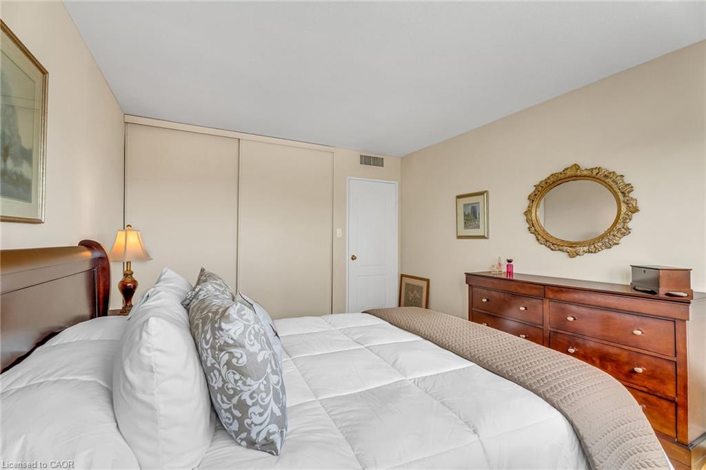 611-1333 Bloor Street E Unit: 611