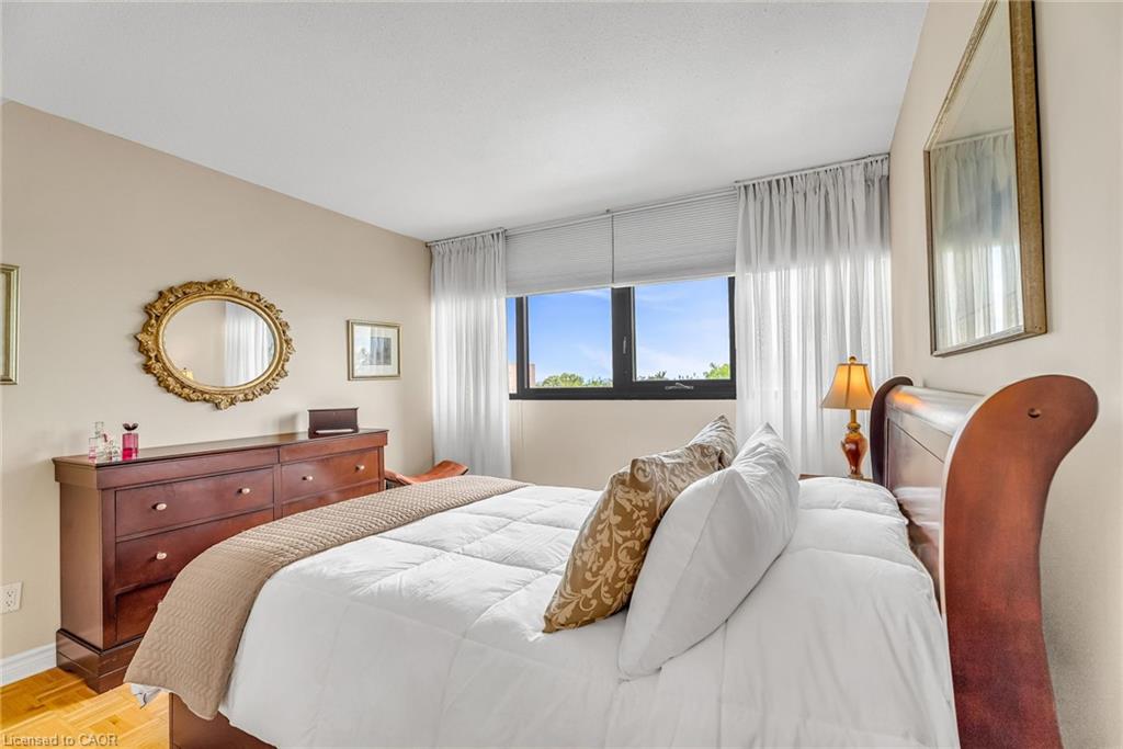 611-1333 Bloor Street E Unit: 611