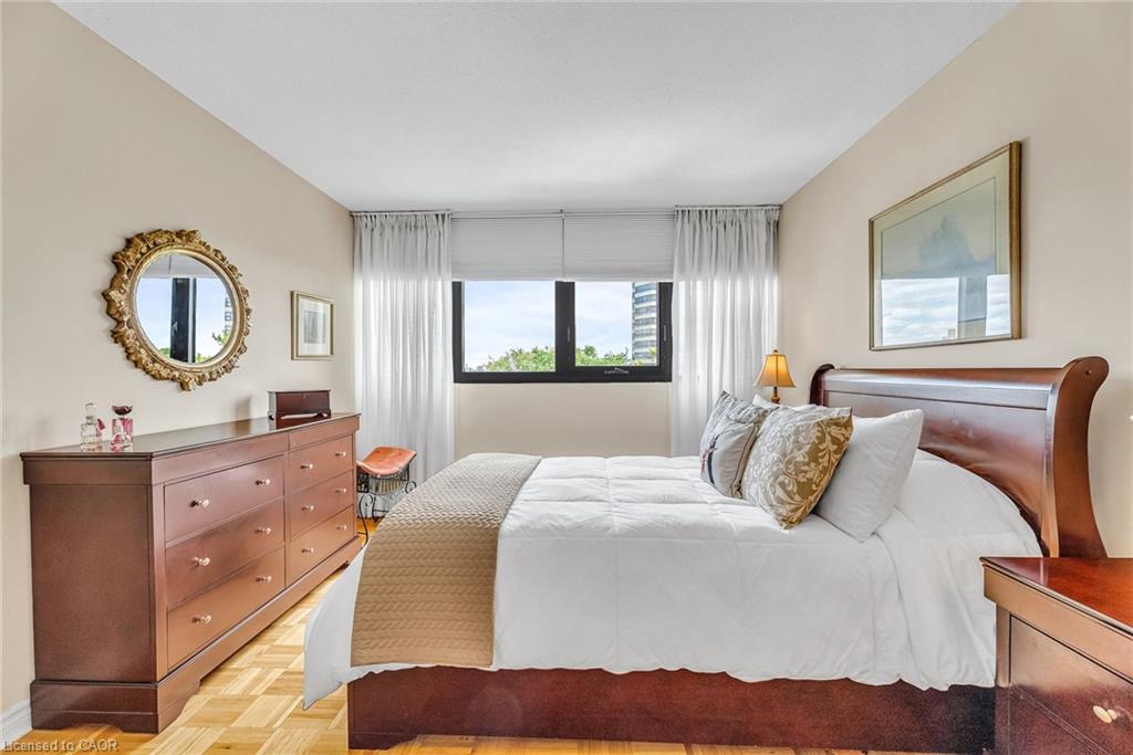 611-1333 Bloor Street E Unit: 611