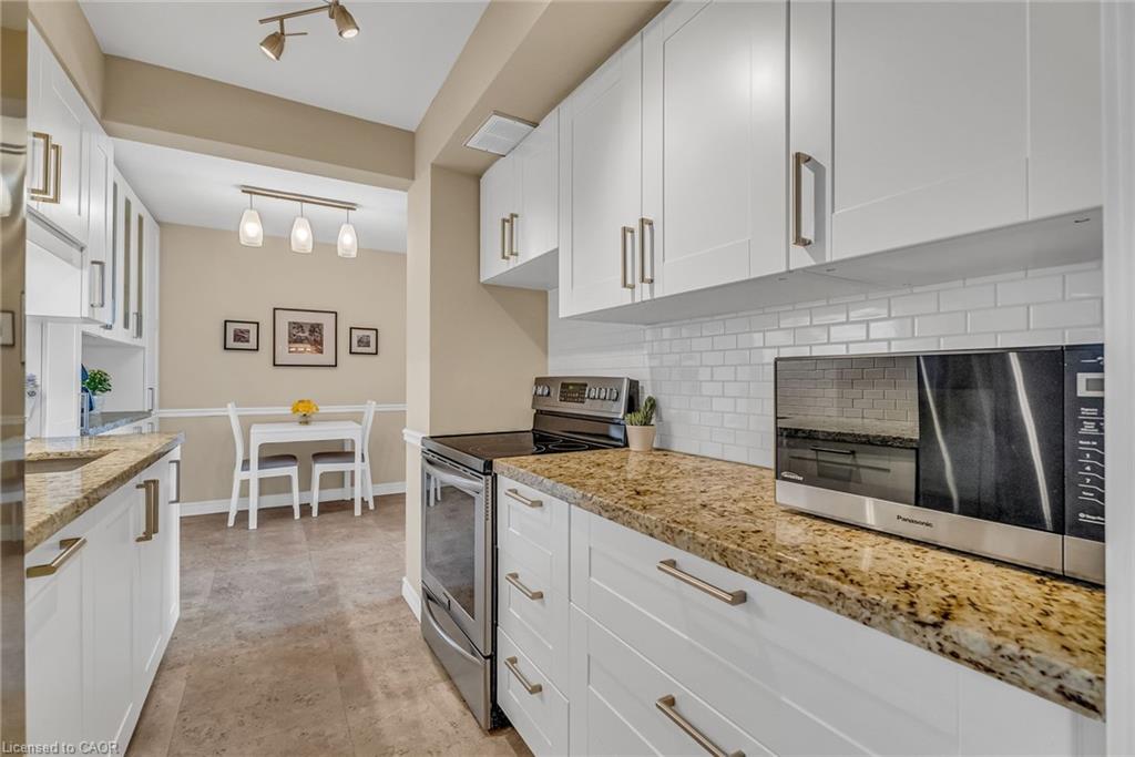 611-1333 Bloor Street E Unit: 611