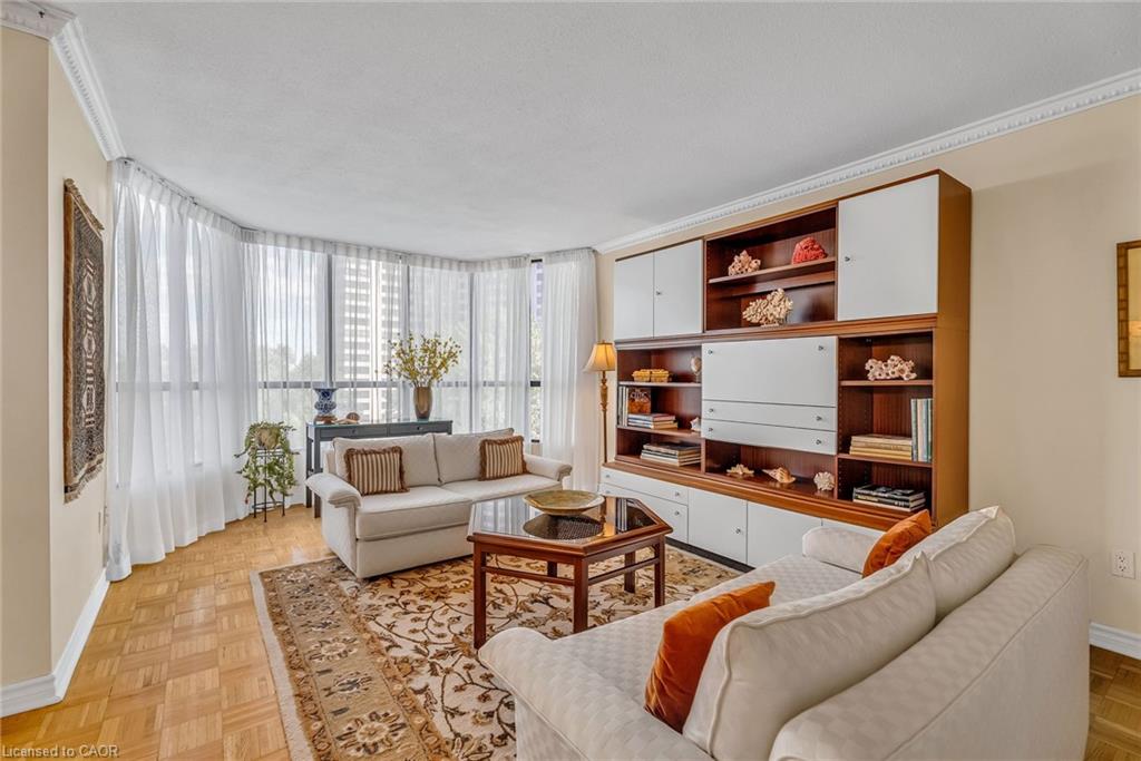 611-1333 Bloor Street E Unit: 611