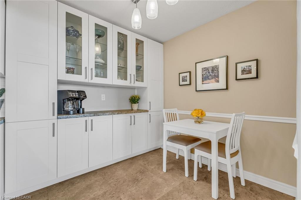 611-1333 Bloor Street E Unit: 611
