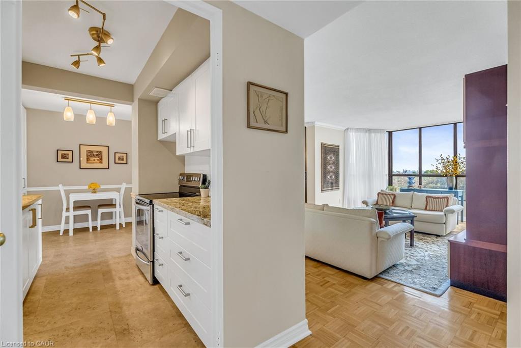 611-1333 Bloor Street E Unit: 611
