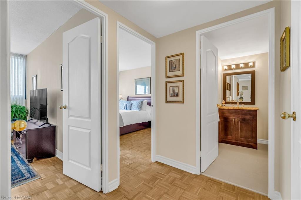 611-1333 Bloor Street E Unit: 611