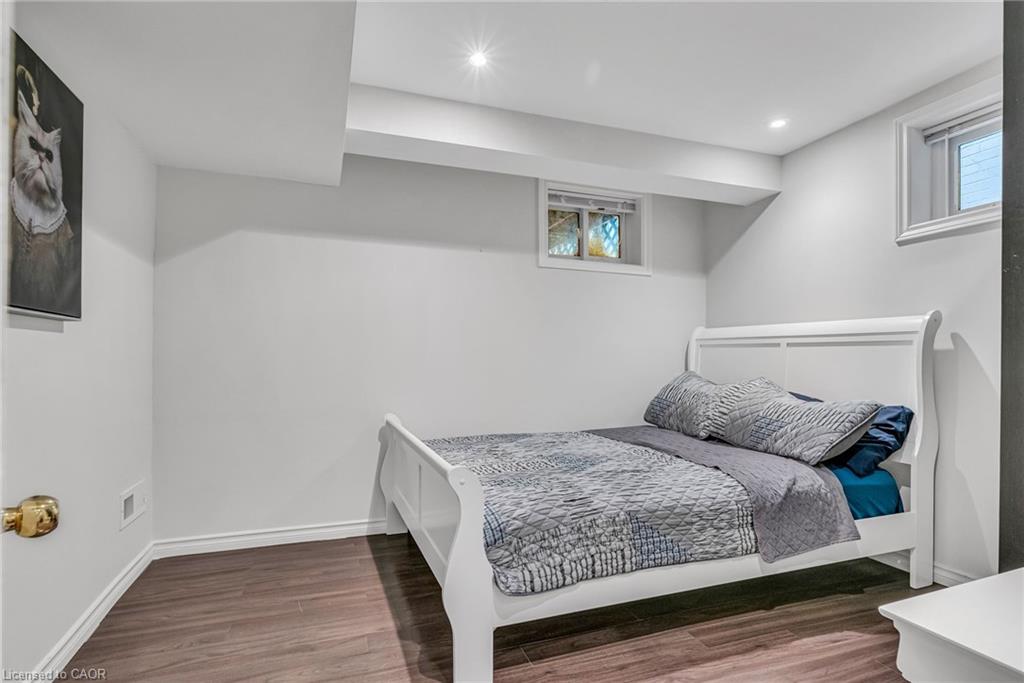 1034 Meredith Avenue, Mississauga