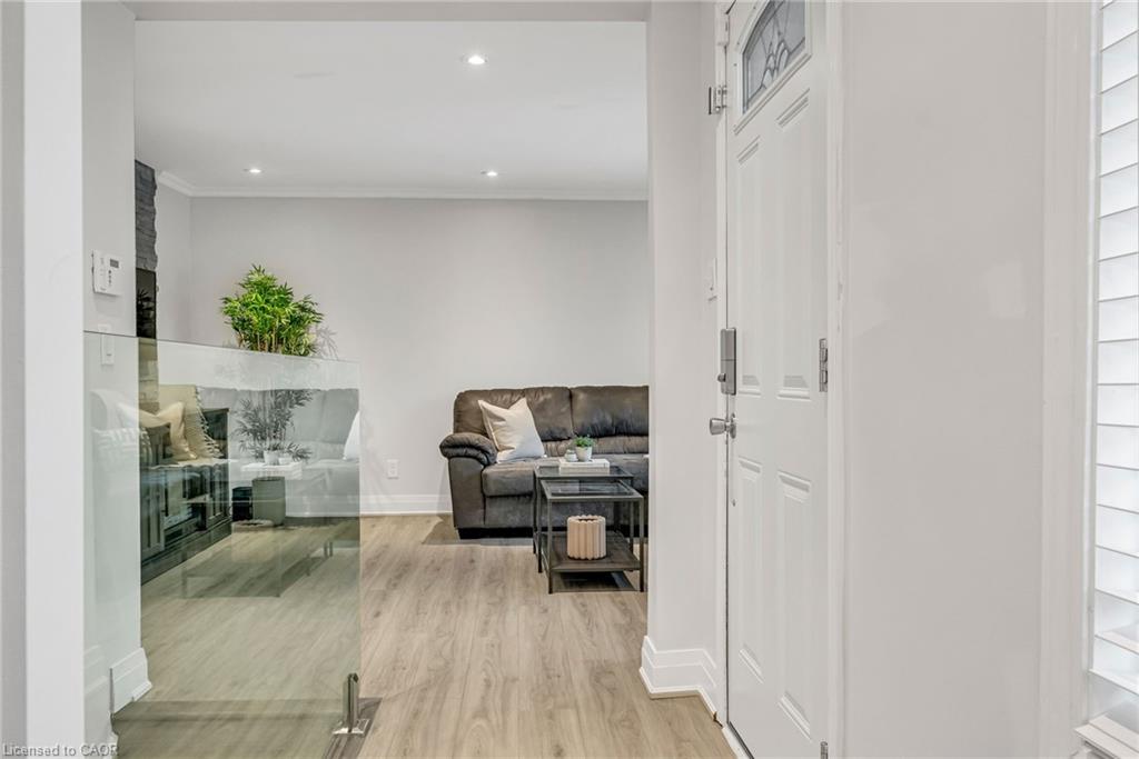 1034 Meredith Avenue, Mississauga
