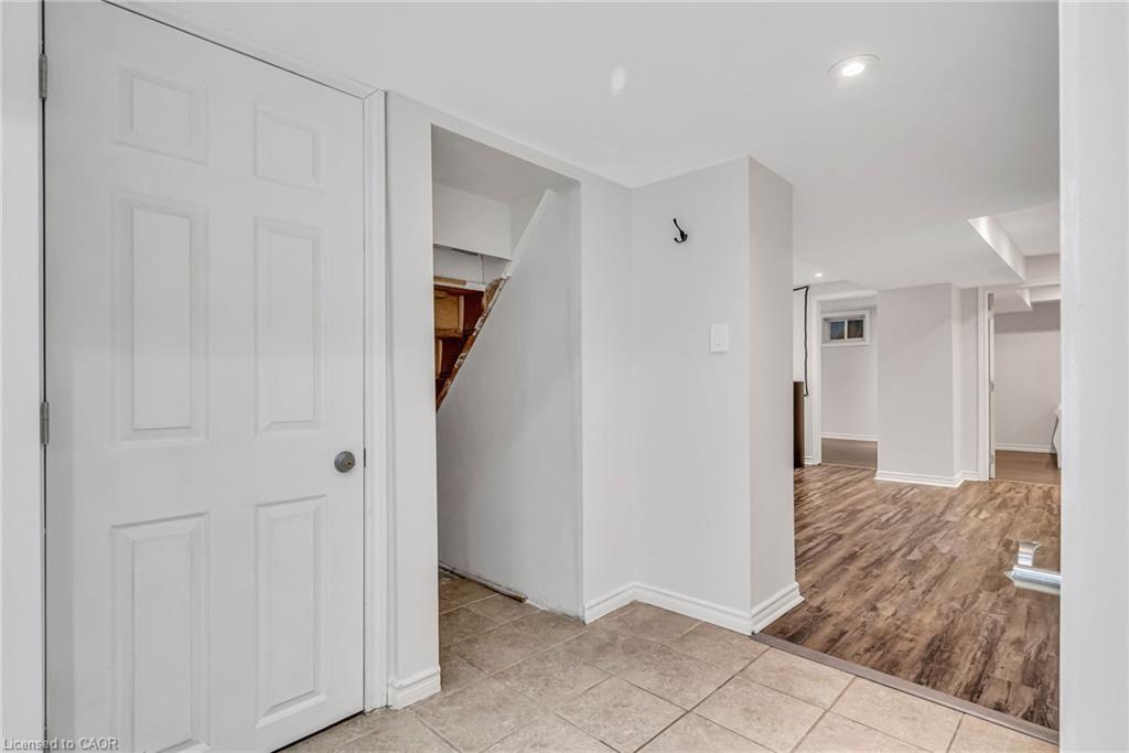 1034 Meredith Avenue, Mississauga