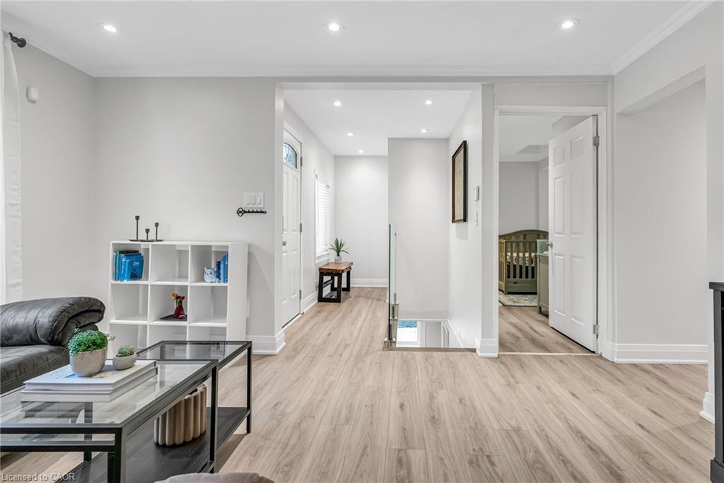 1034 Meredith Avenue, Mississauga