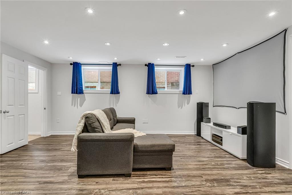 1034 Meredith Avenue, Mississauga