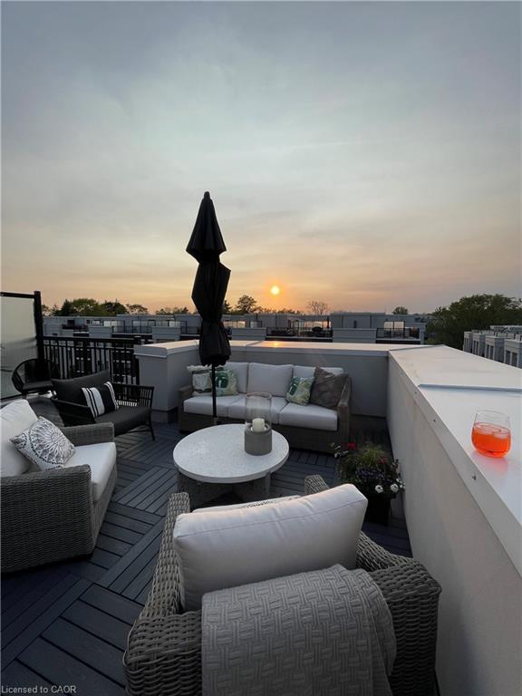 203-652 Cricklewood Drive