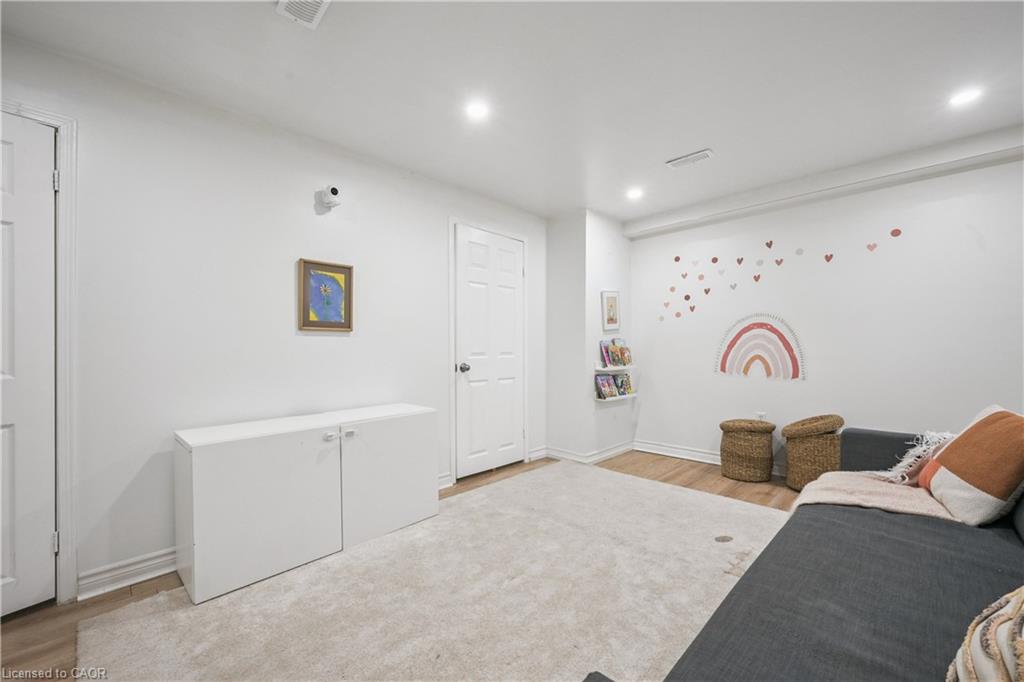 17-1230 Gripsholm Road Unit: 17