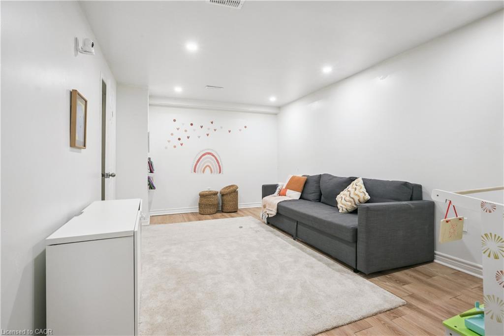 17-1230 Gripsholm Road Unit: 17