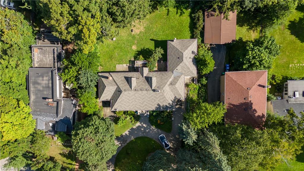 11 Ben Machree Drive
