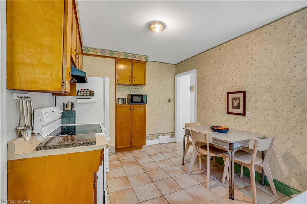 11 Ben Machree Drive