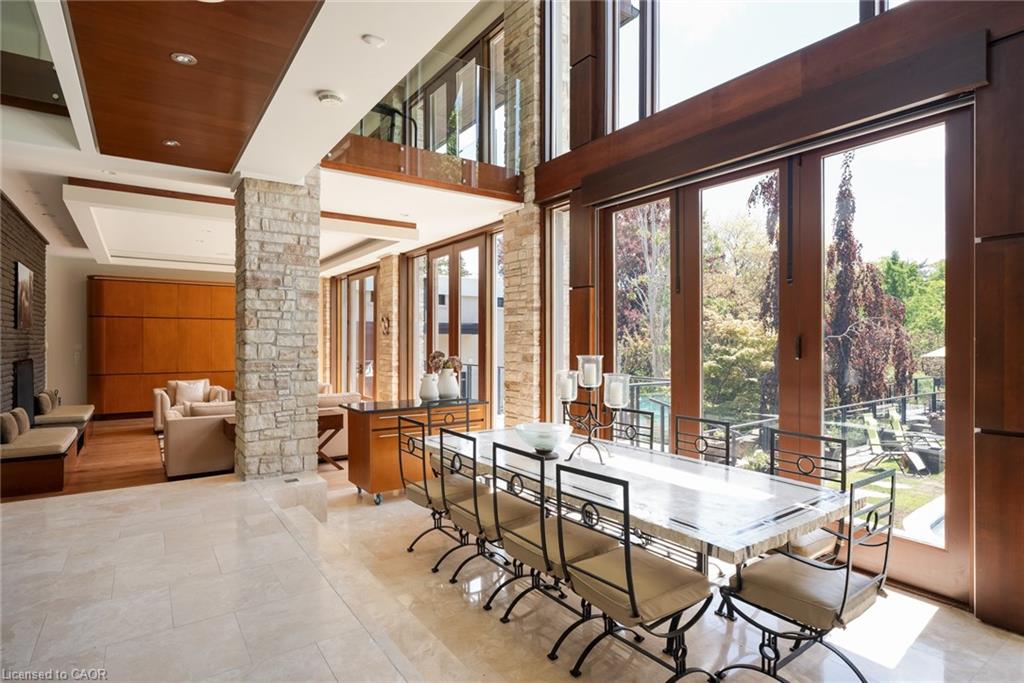 1510 Pinetree Crescent