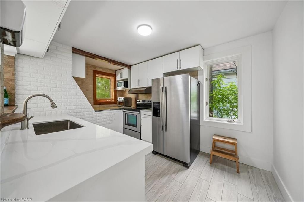 1168 Canterbury Road