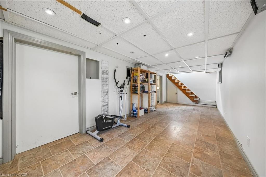 1168 Canterbury Road