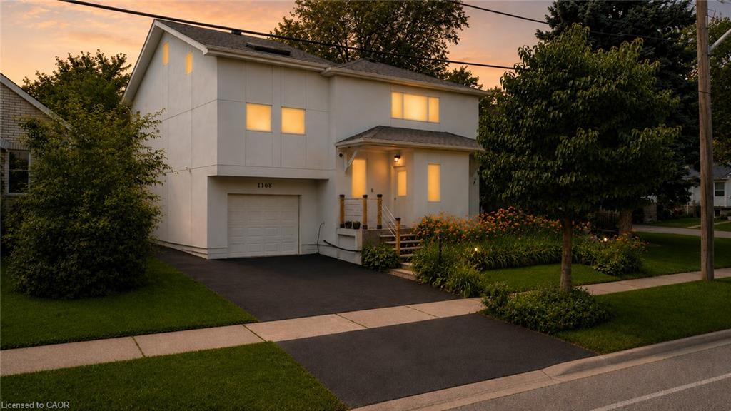 1168 Canterbury Road