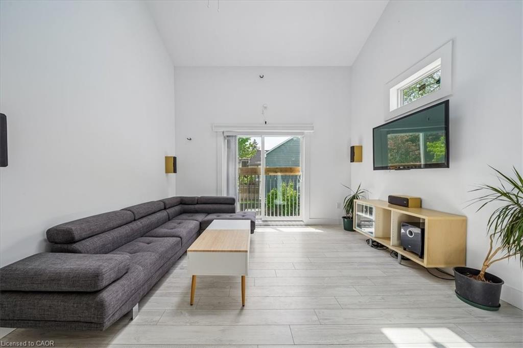 1168 Canterbury Road
