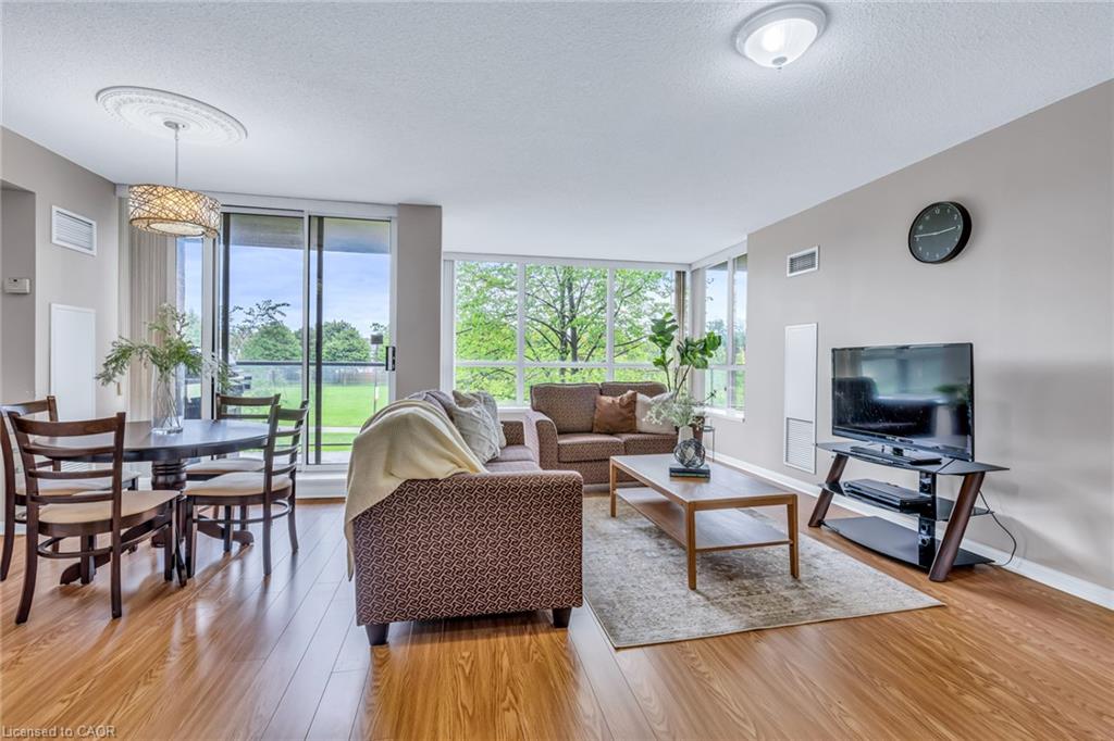 208-1140 Parkwest Place Unit: 208