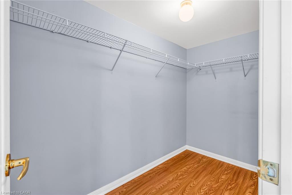 208-1140 Parkwest Place Unit: 208
