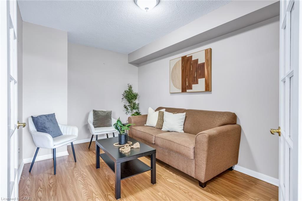 208-1140 Parkwest Place Unit: 208