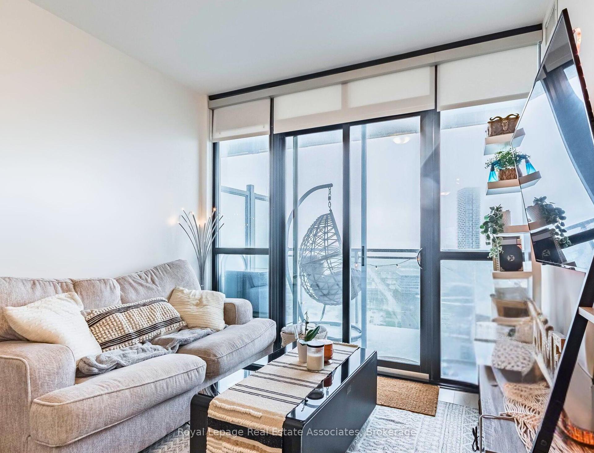 #2805 - 2916 Highway 7 Unit: 2805