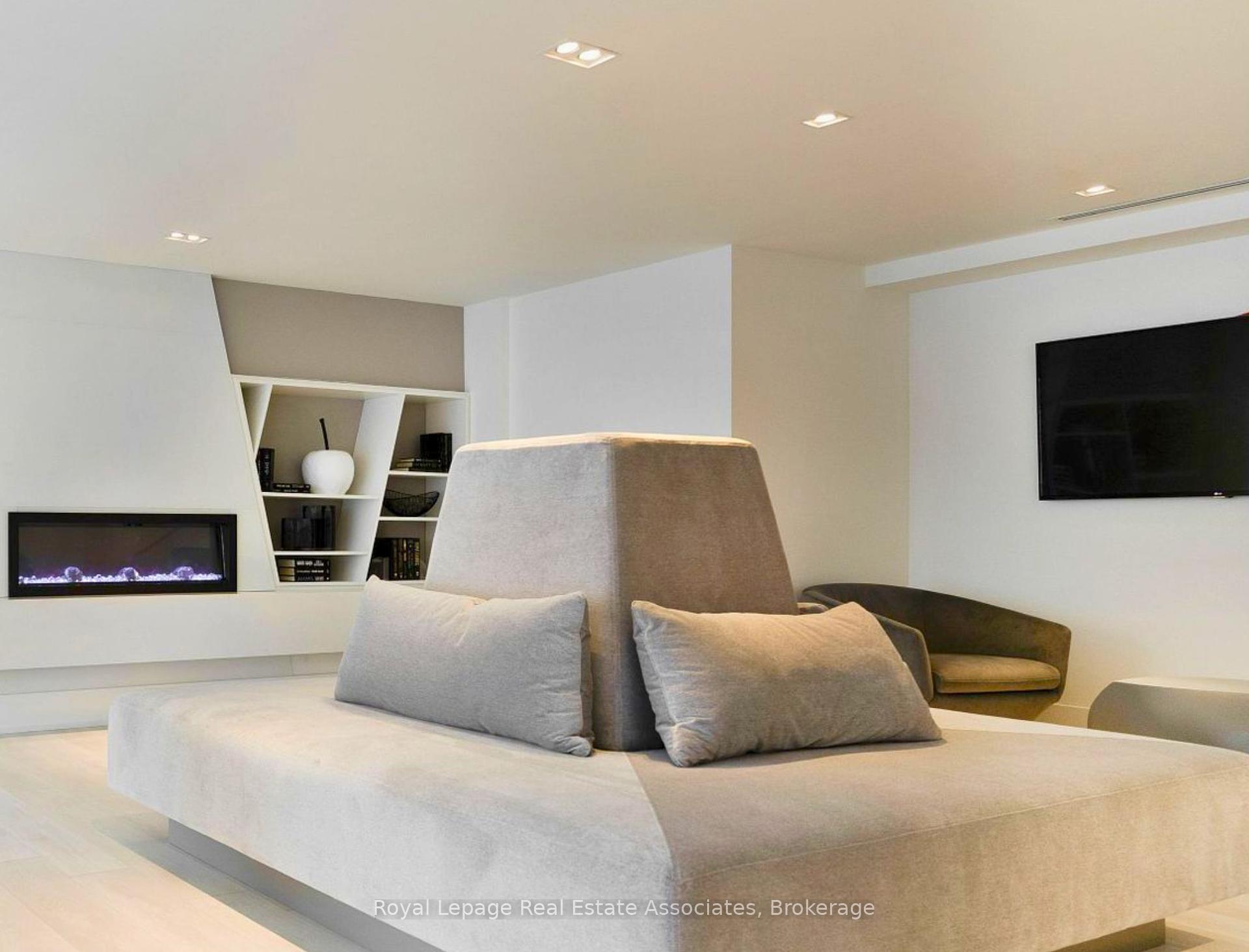 #2805 - 2916 Highway 7 Unit: 2805