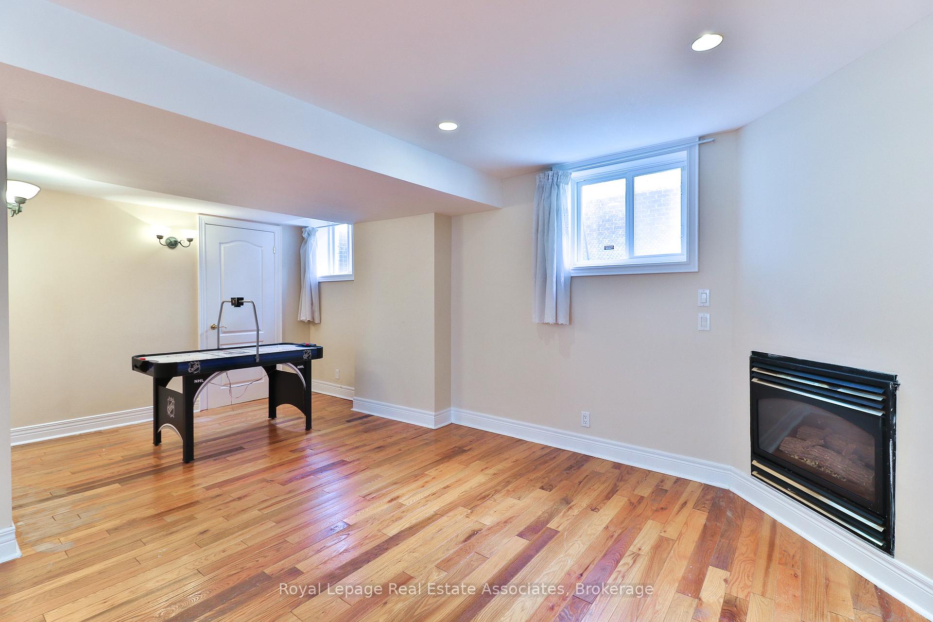 38 Eaglewood Boulevard