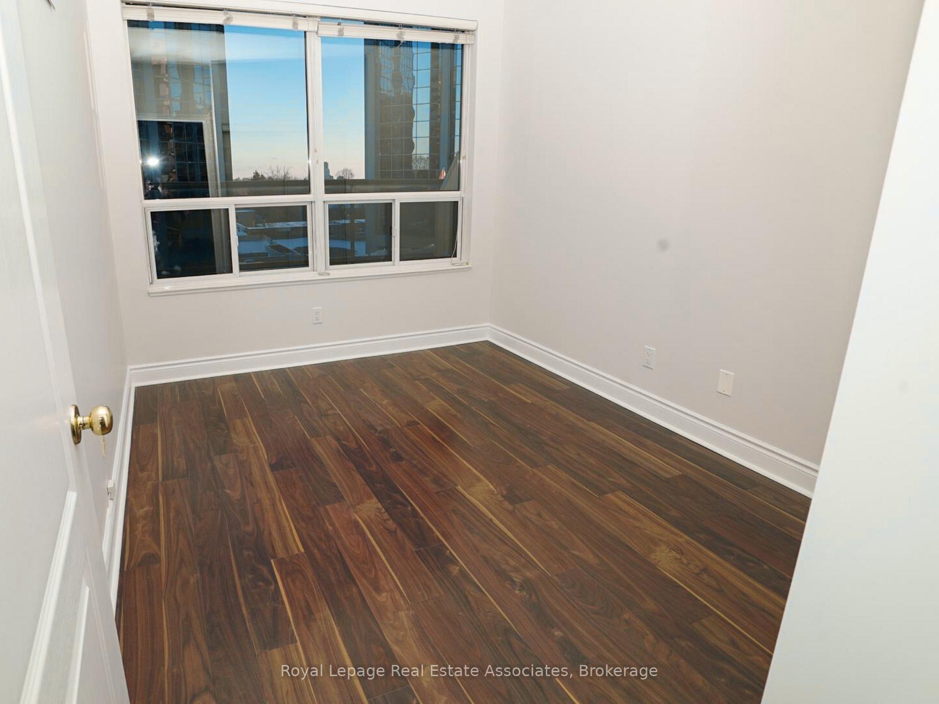 2 Aberfoyle Crescent 601