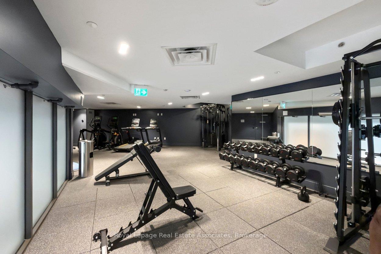 2625 Dundas Street W 409