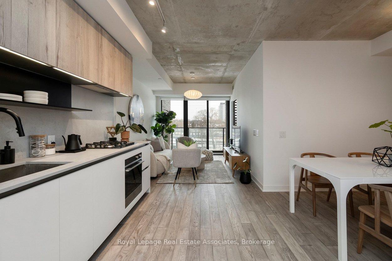 2625 Dundas Street W 409