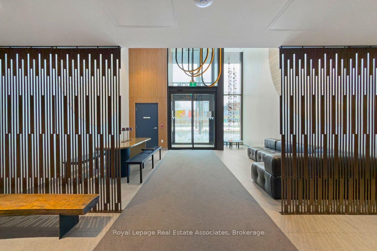 2625 Dundas Street W 409