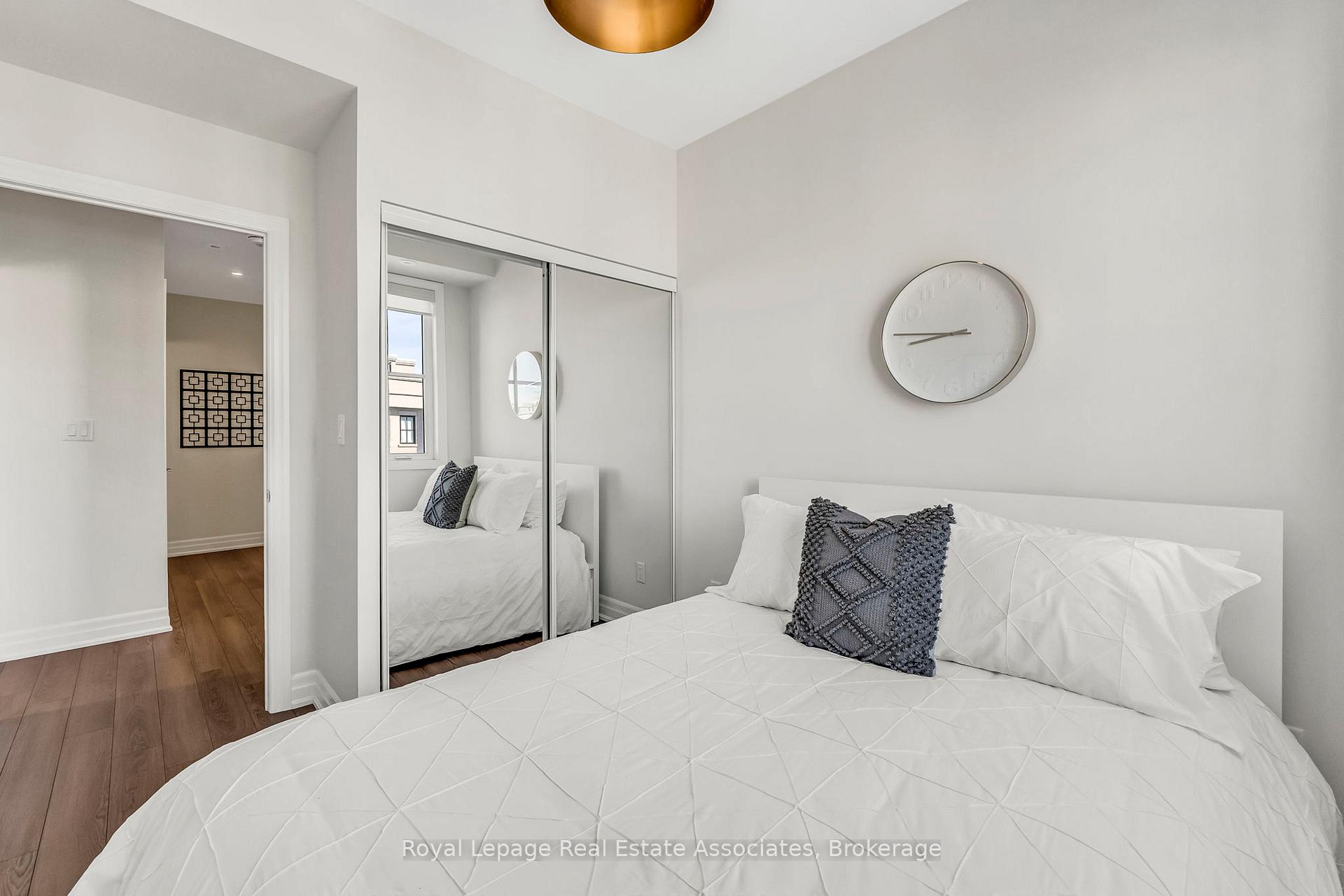 652 Cricklewood Drive 203