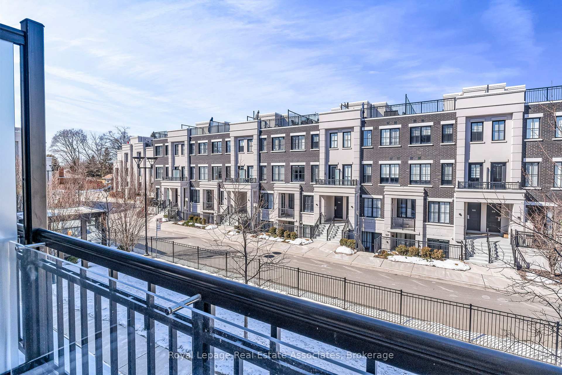 652 Cricklewood Drive 203