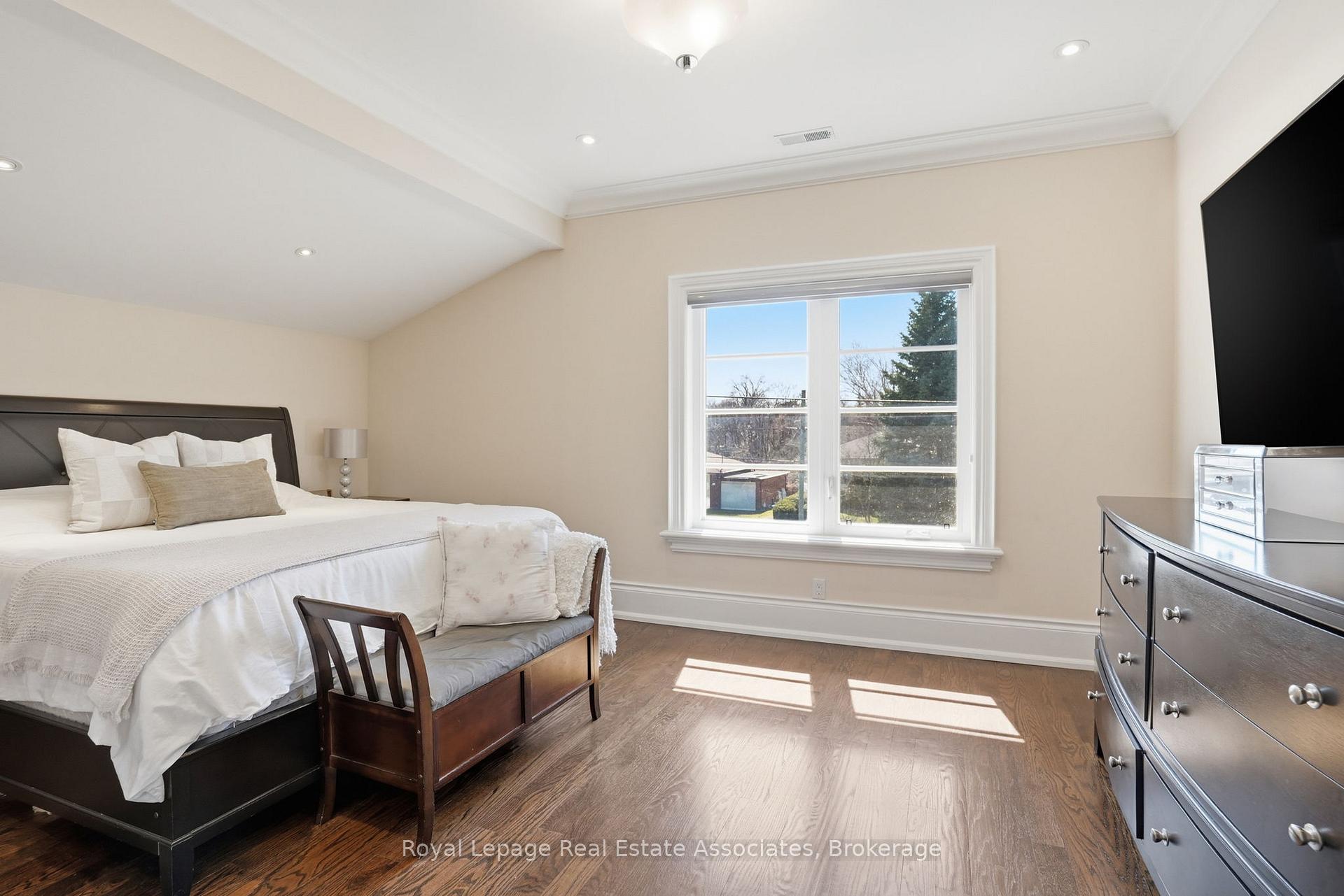 1395 Trotwood Avenue