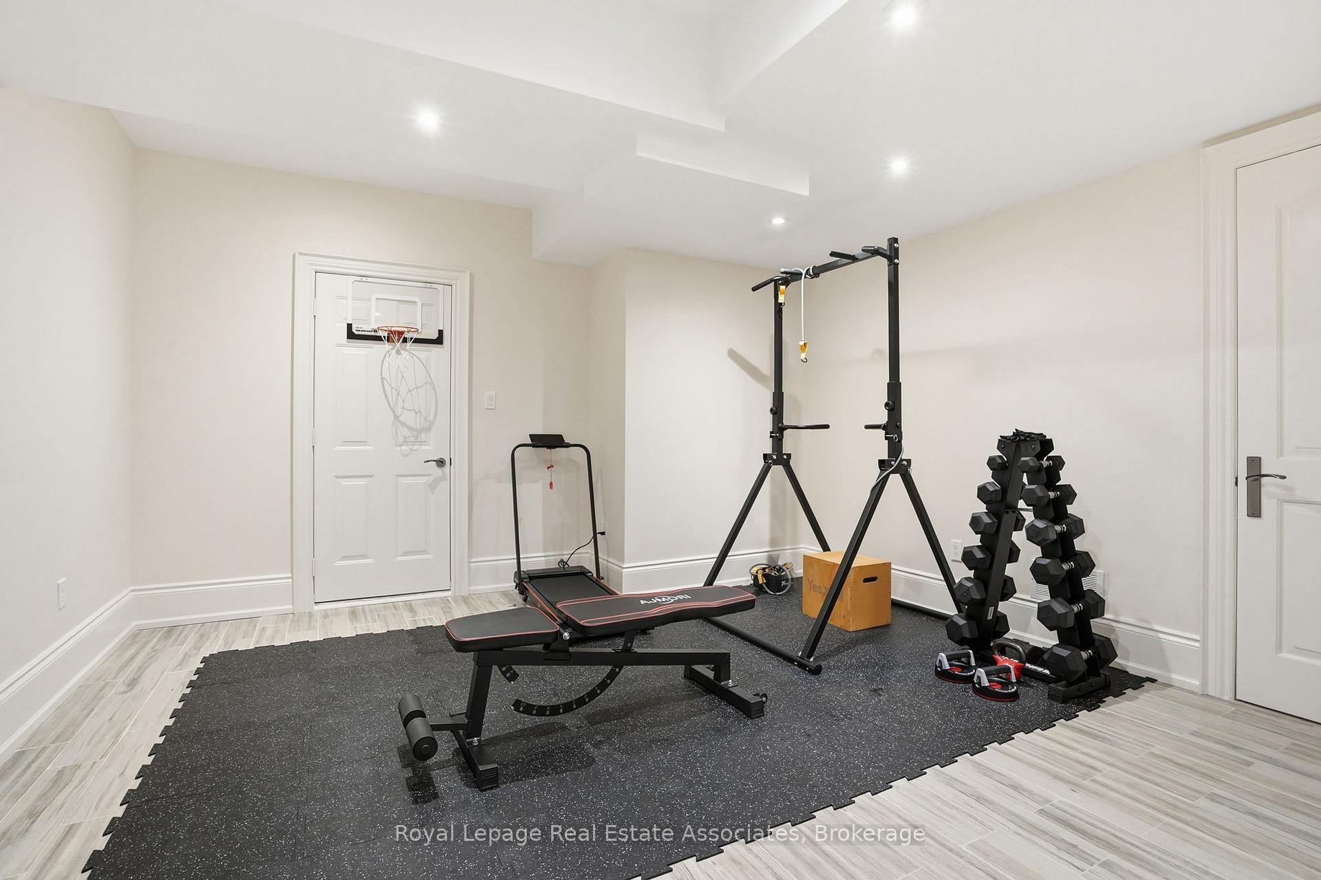 1395 Trotwood Avenue