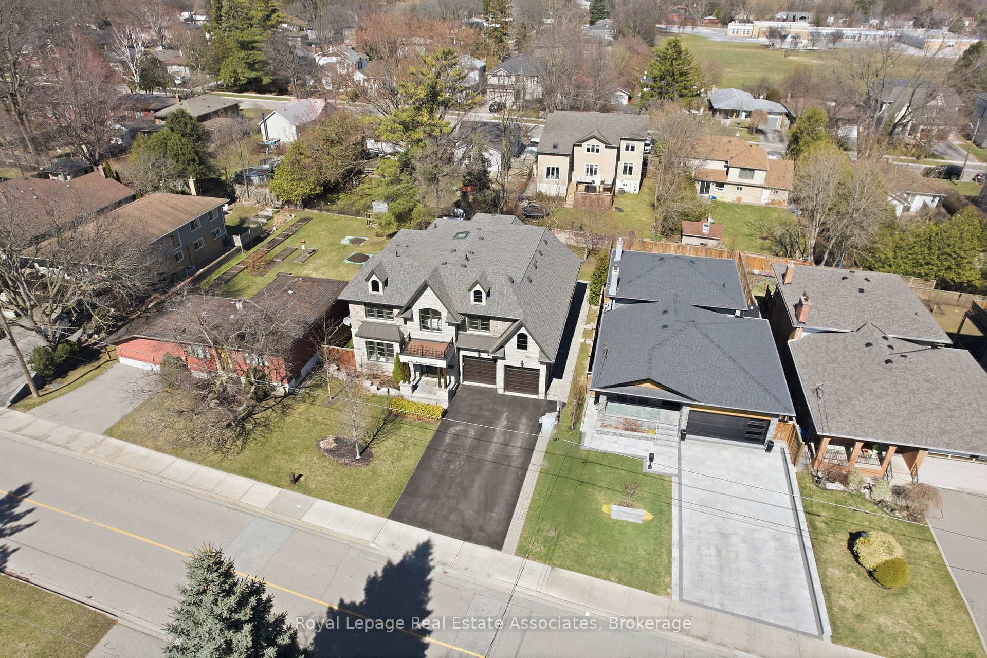 1395 Trotwood Avenue