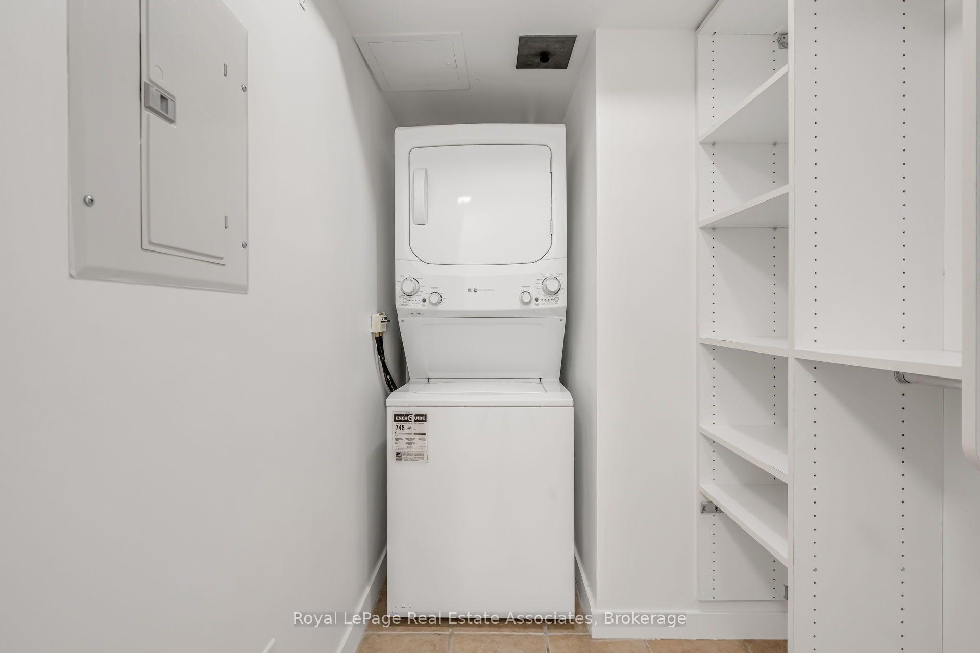 4 Elsinore Path 706, Toronto Unit: 706