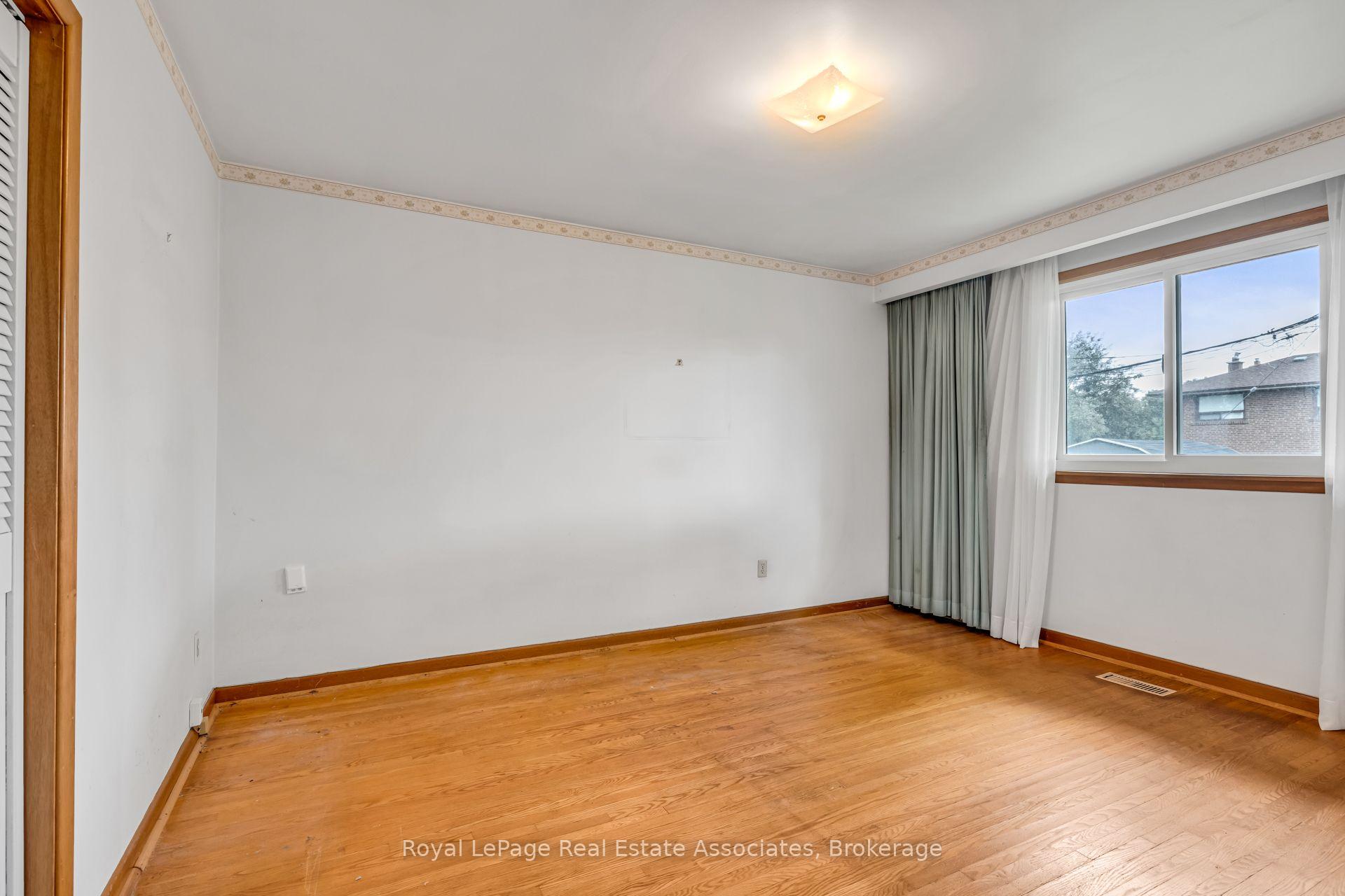 59 Stapleton Drive, Toronto