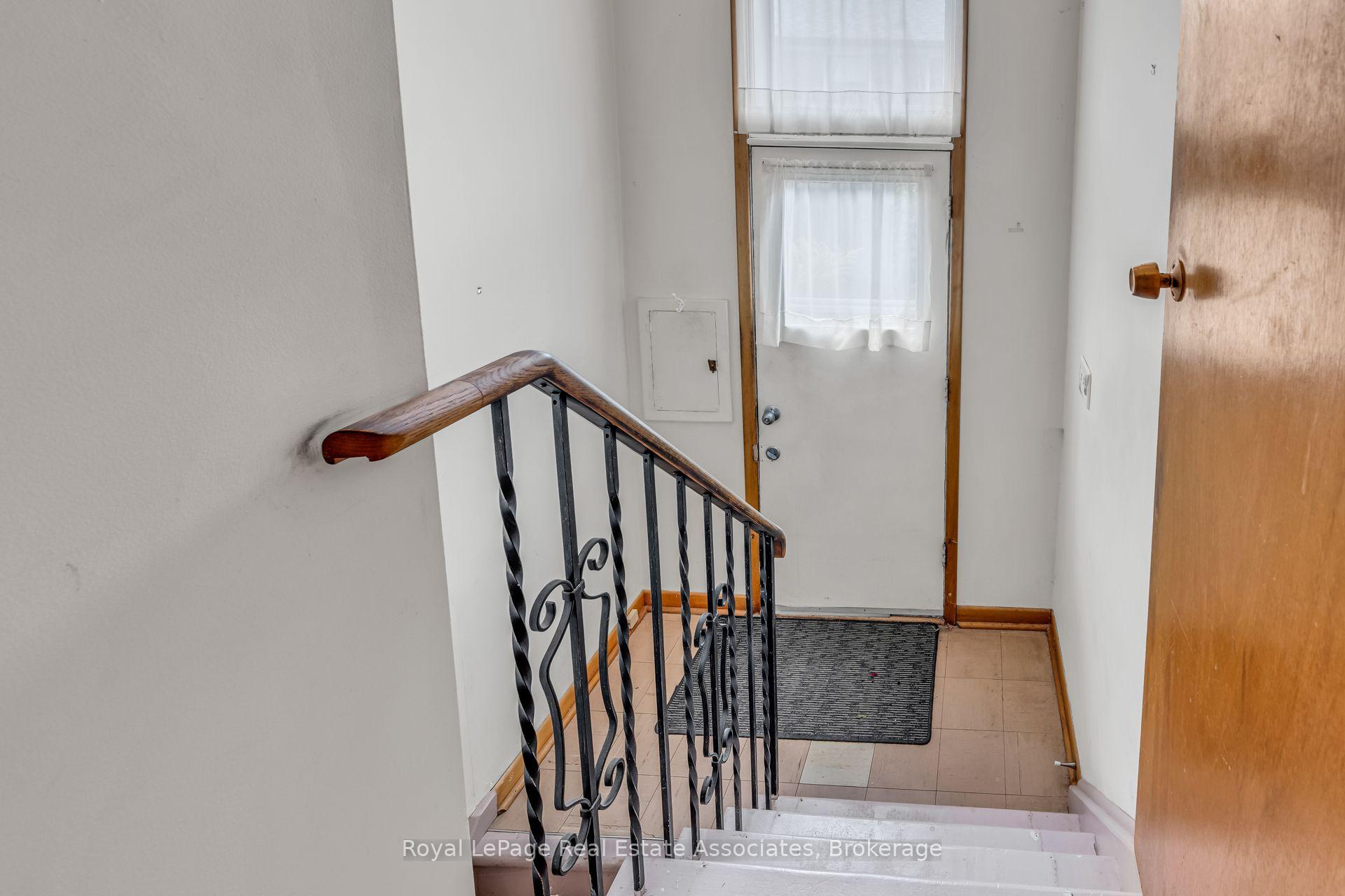 59 Stapleton Drive, Toronto